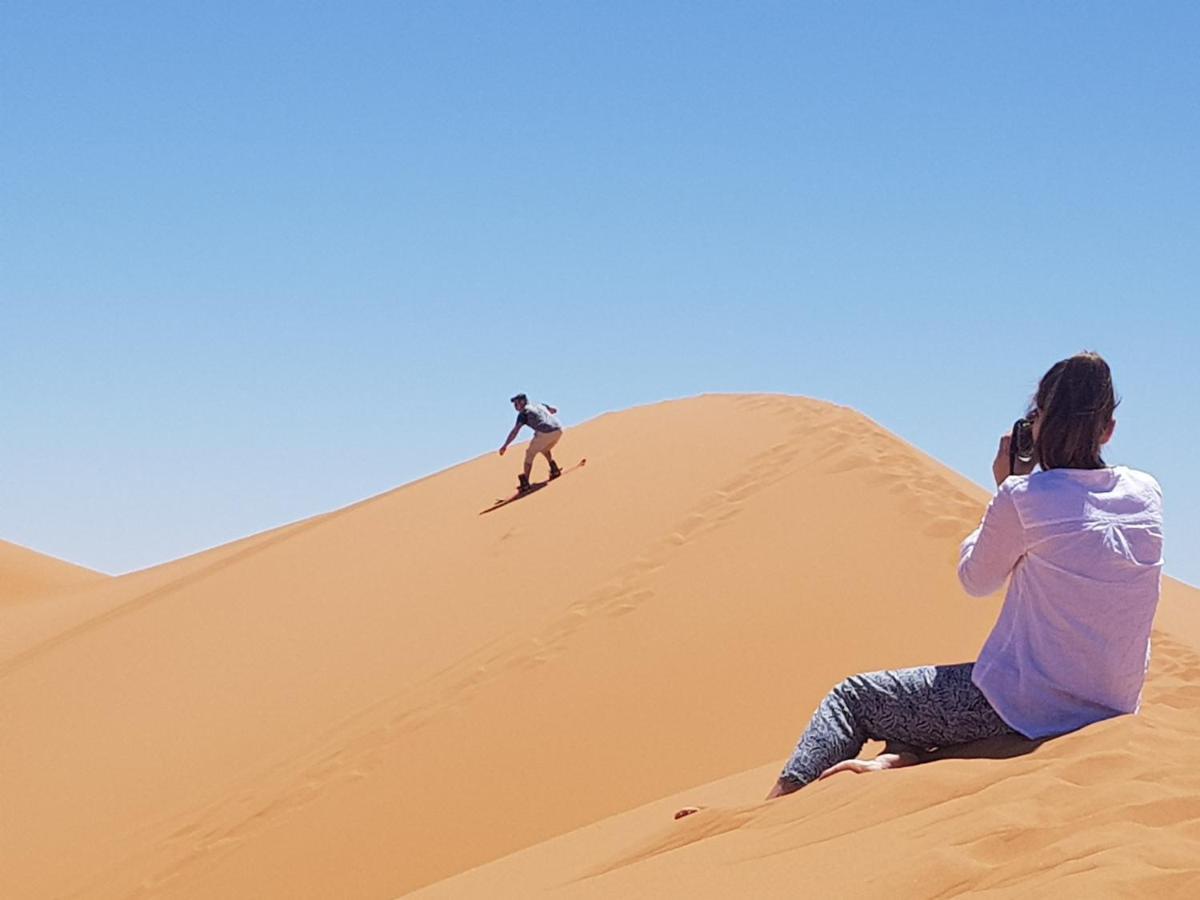 Erg Chebbi Camp Hotel Merzouga Ngoại thất bức ảnh